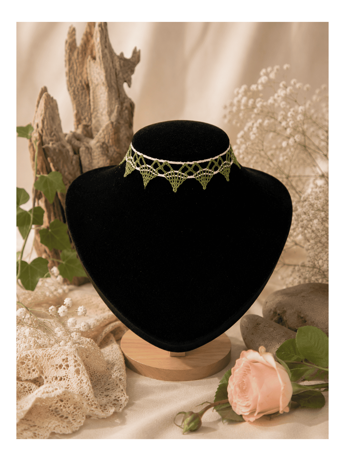 Un choker romantique bohème chic
