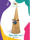 Bague petite fleur artisanale réglable en laiton perle de tableau bleue