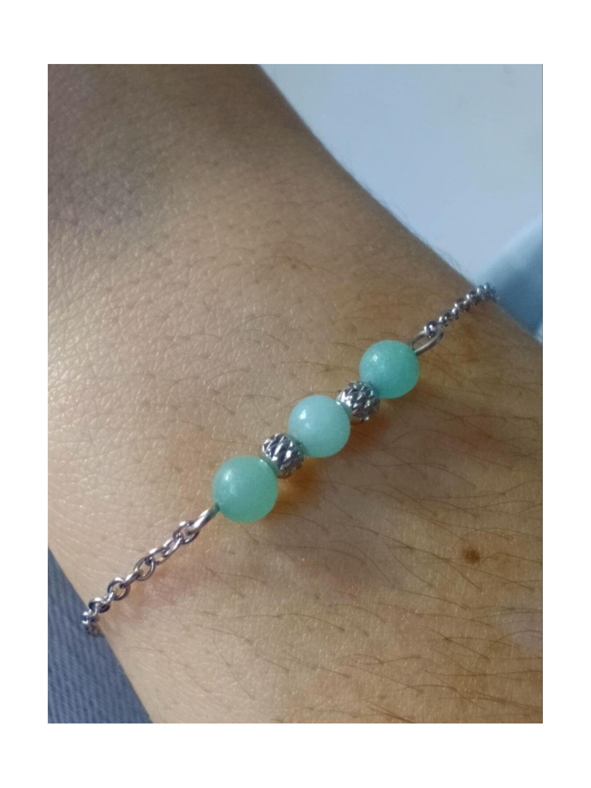 Bracelet en pierres naturelles sur chaîne en acier inoxydable argent rhodié