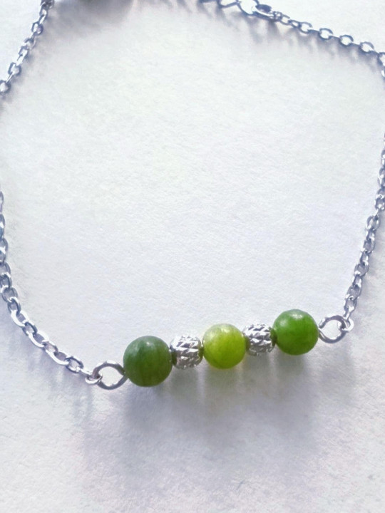 Bracelet en pierres naturelles sur chaîne en acier inoxydable argent rhodié