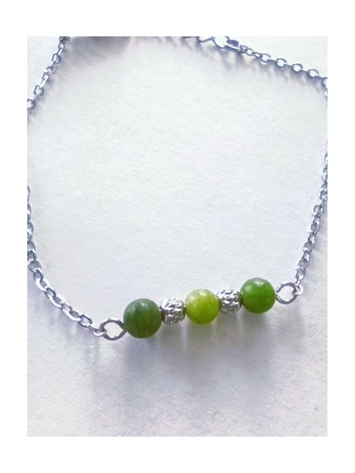 Bracelet en pierres naturelles sur chaîne en acier inoxydable argent rhodié