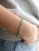 Bracelet en pierres naturelles d'aventurine et acier inoxydable doré