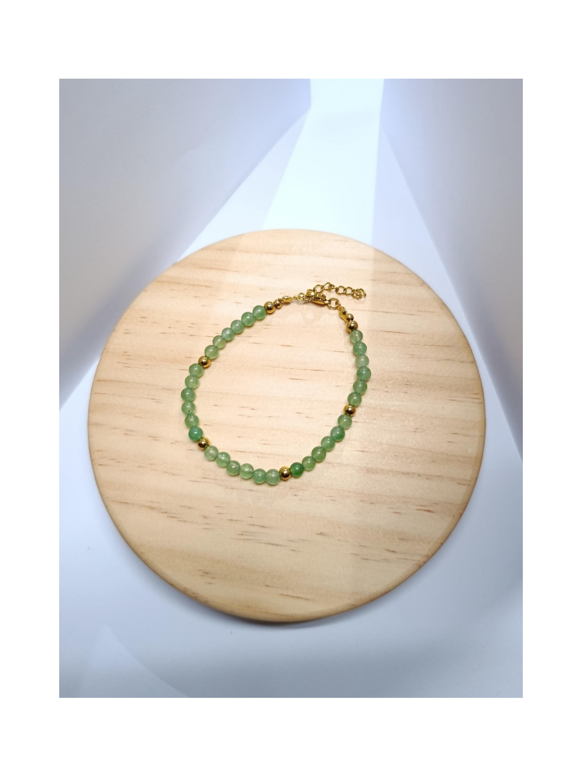 Bracelet en pierres naturelles d'aventurine et acier inoxydable doré