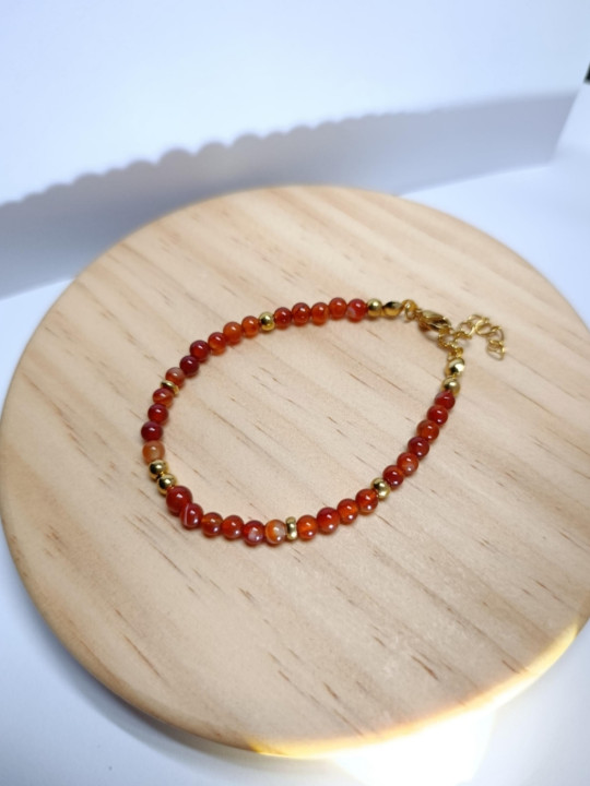 Bracelet réglable en pierres naturelles d'agate rouge