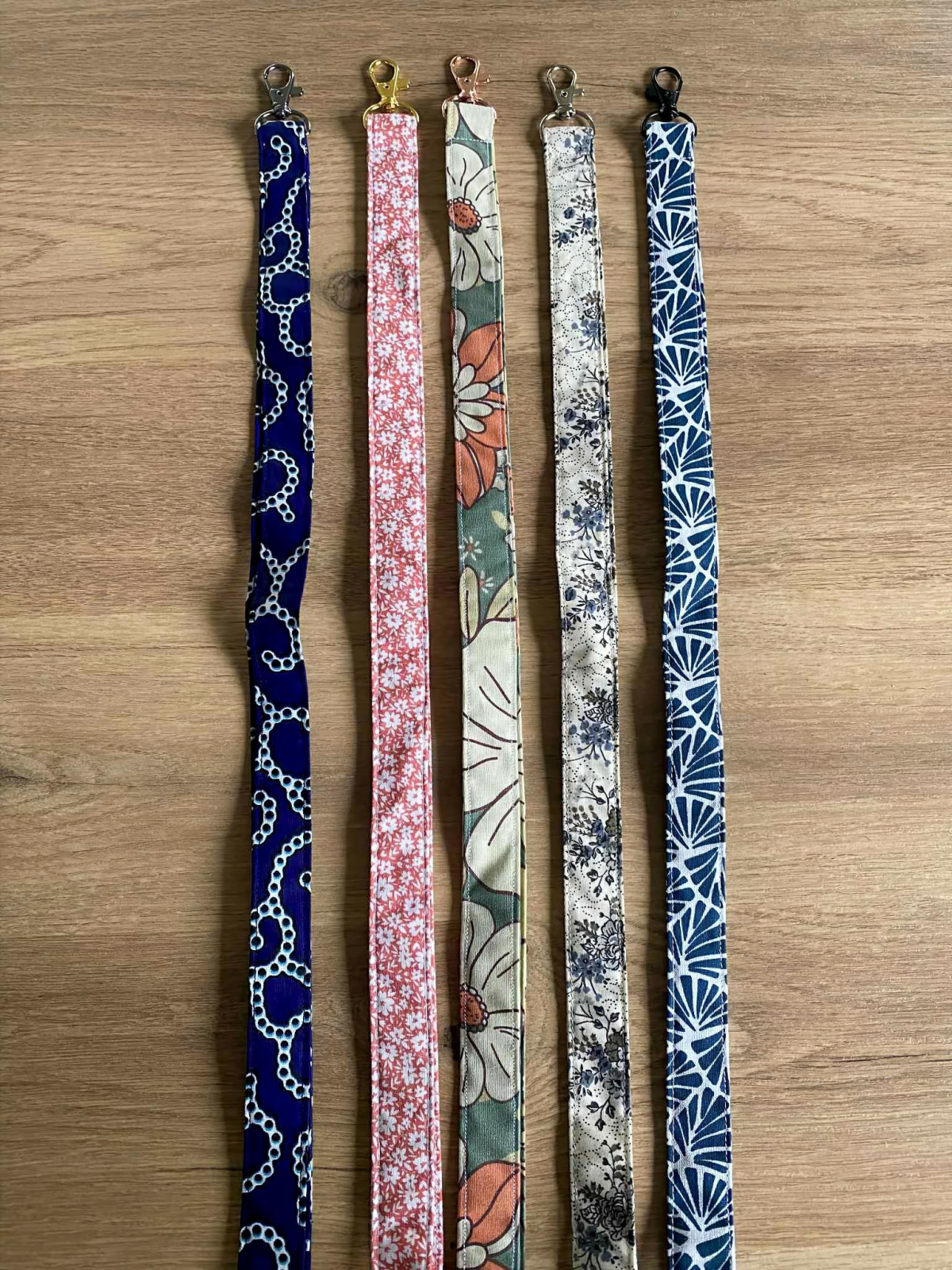 Porte-clés tour de cou en tissu – lanière personnalisable, fait main