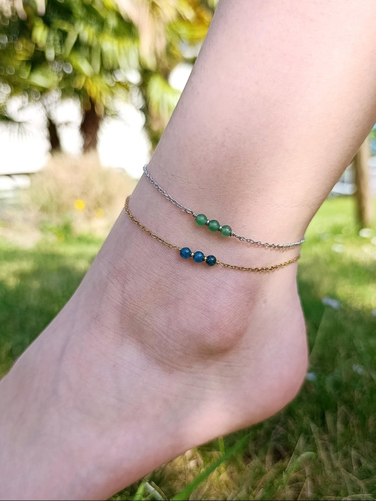 Bracelet de cheville acier inoxydable plaqué or 18K ou argent rhodié et pierres naturelles