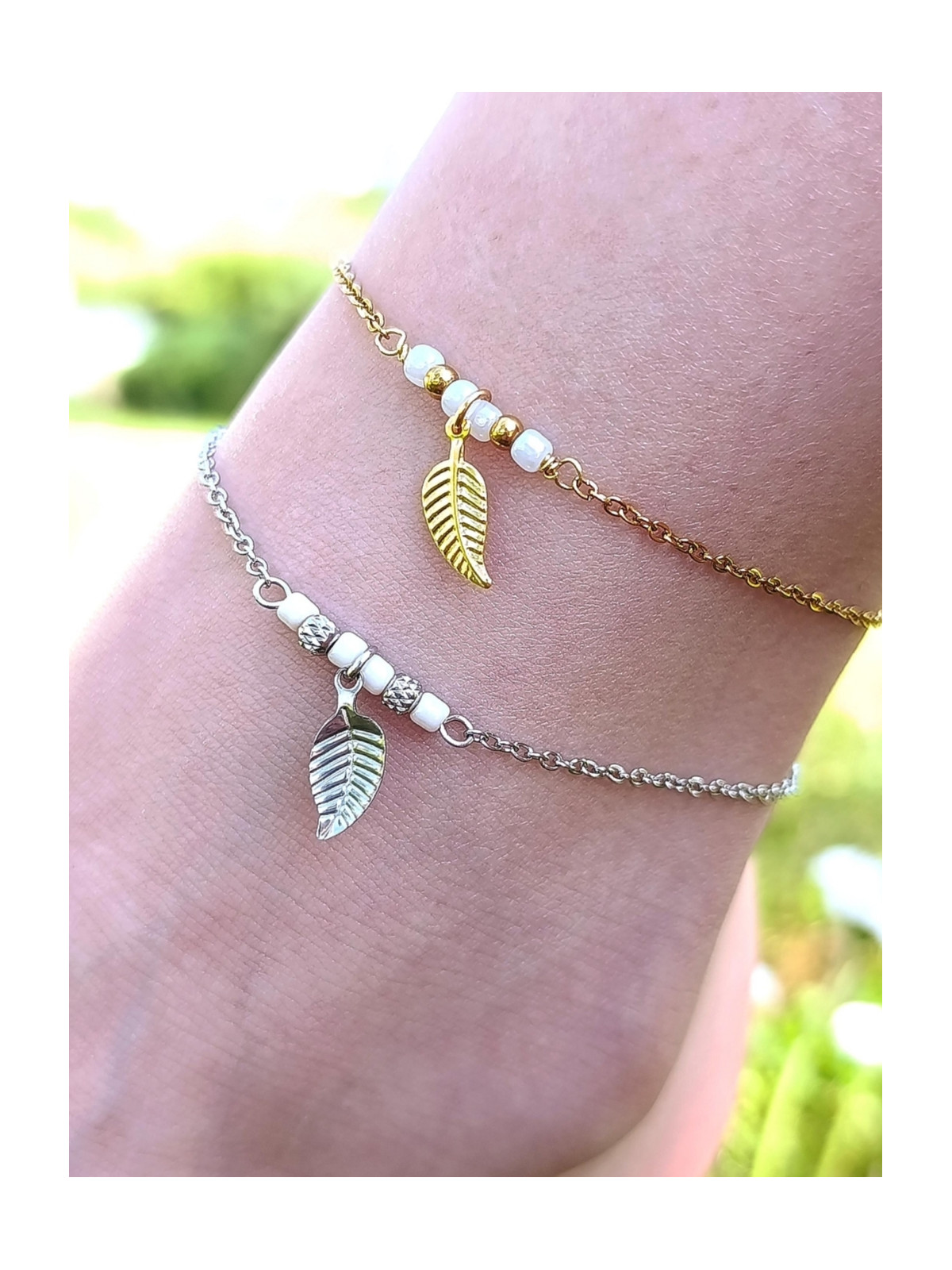 Bracelet de cheville en acier inoxydable doré or 18 carats ou argent rhodié avec breloque feuille
