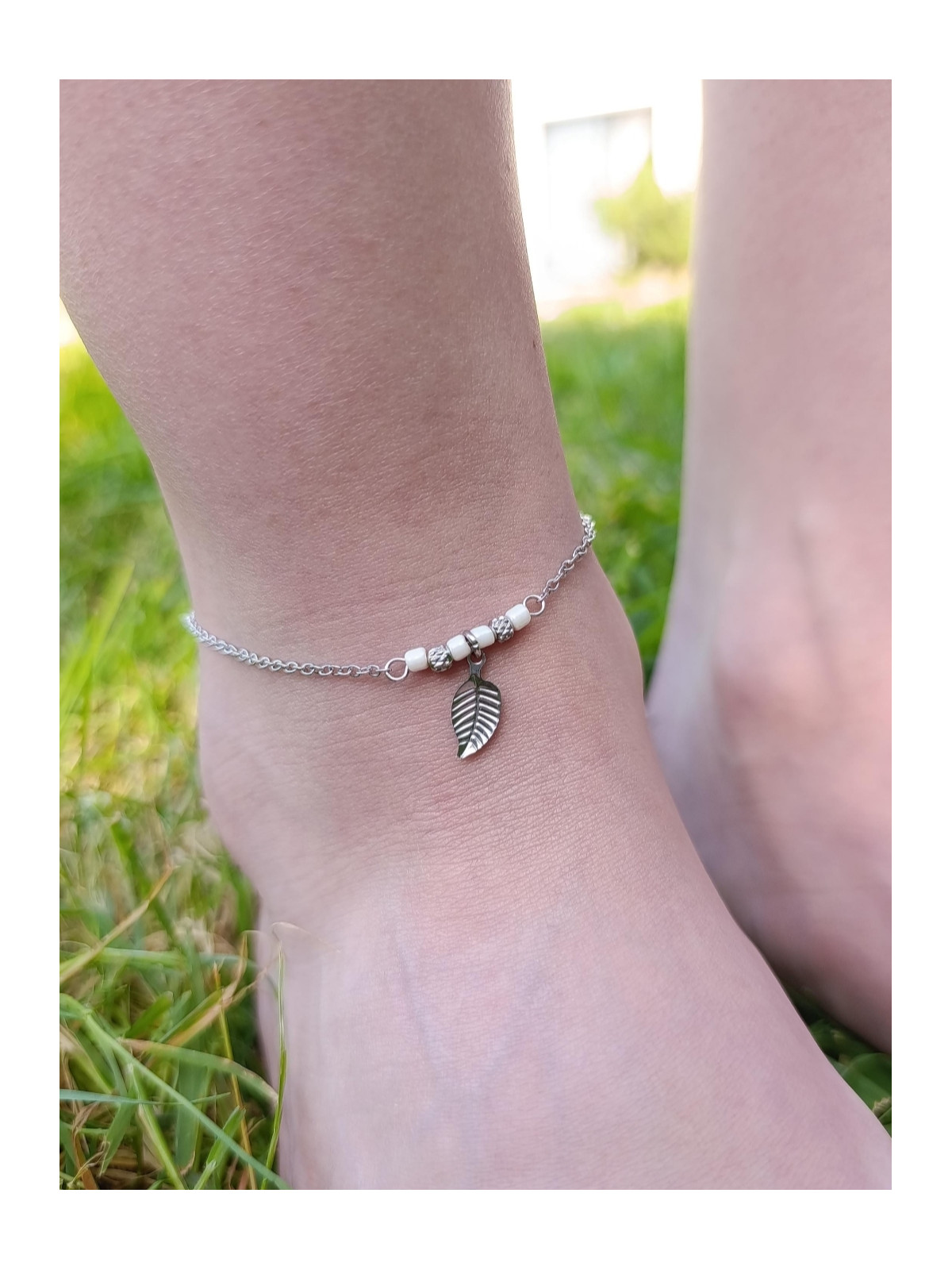 Bracelet de cheville en acier inoxydable doré or 18 carats ou argent rhodié avec breloque feuille