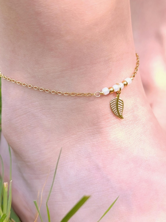 Bracelet de cheville en acier inoxydable doré or 18 carats ou argent rhodié avec breloque feuille
