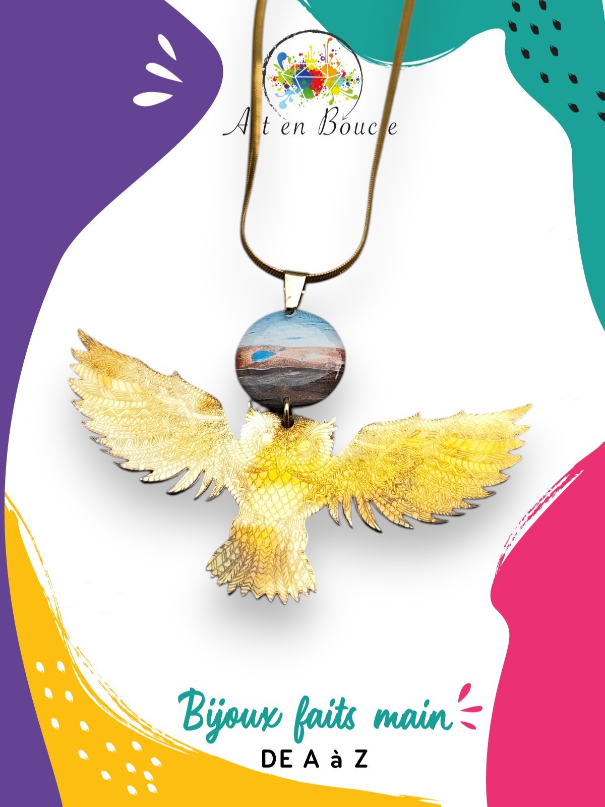 Collier artisanal chouette en laiton et sa perle de tableau bleue noire et bronze