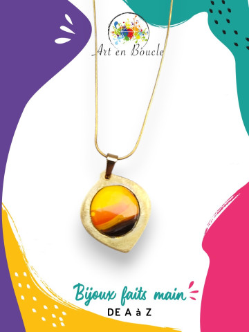 Collier artisanal en laiton et sa perle de tableau coucher de soleil
