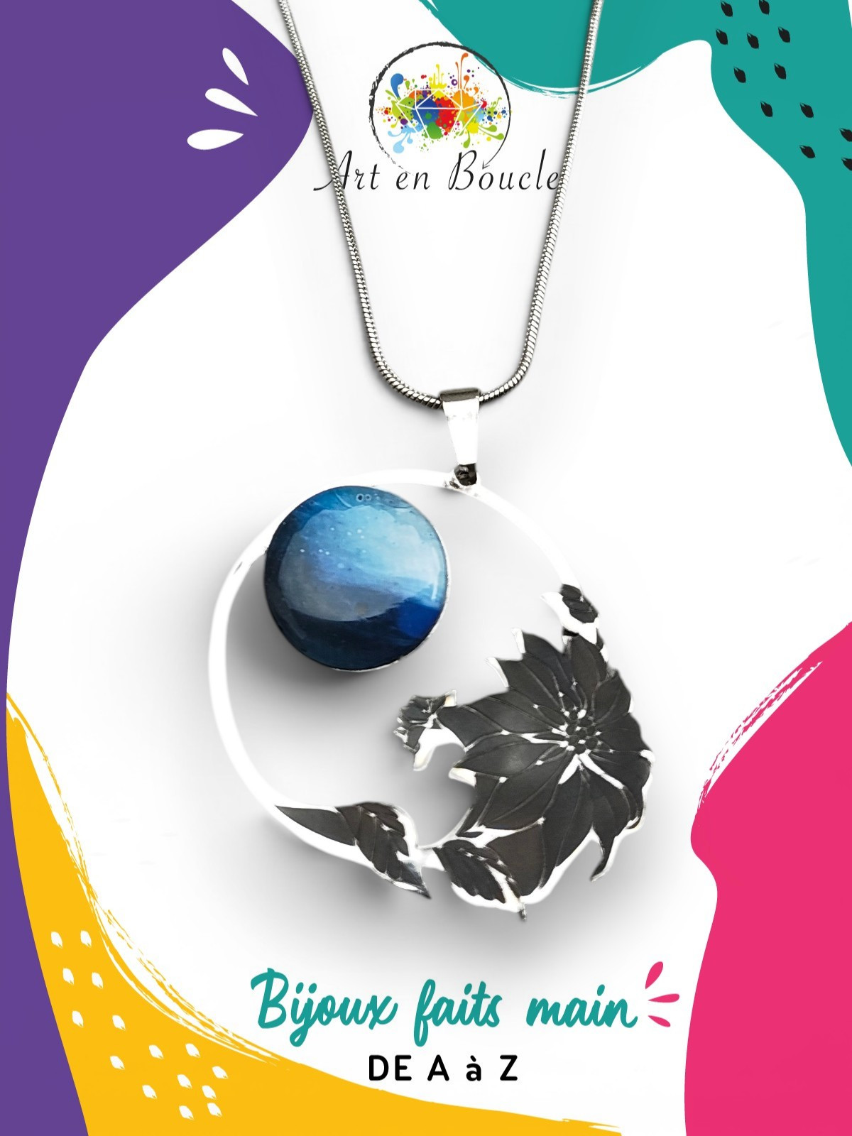 Collier cercle fleuri artisanal en acier inoxydable et sa perle de tableau bleue