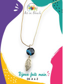 Collier plume artisanal en laiton et sa perle de tableau bleue noire