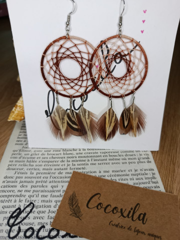Boucle d'oreilles attrape-rêve en plumes naturelles