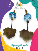 Boucles d'oreille Hortensia longues artisanales en laiton et perles de tableau bleu cellule