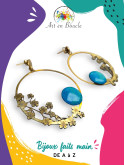 Grandes Boucles d'oreille cercle fin et branches de cerisier artisanales en laiton et perles de tableau bleu et vert