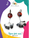 Boucles d'oreilles Gingko longues artisanales en acier inoxydable et perles de tableau rouge et noir