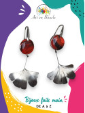 Boucles d'oreilles Gingko longues artisanales en acier inoxydable et perles de tableau rouge et noir