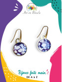 Boucles d'oreilles rondes artisanales en laiton et perles de tableau violet cellule