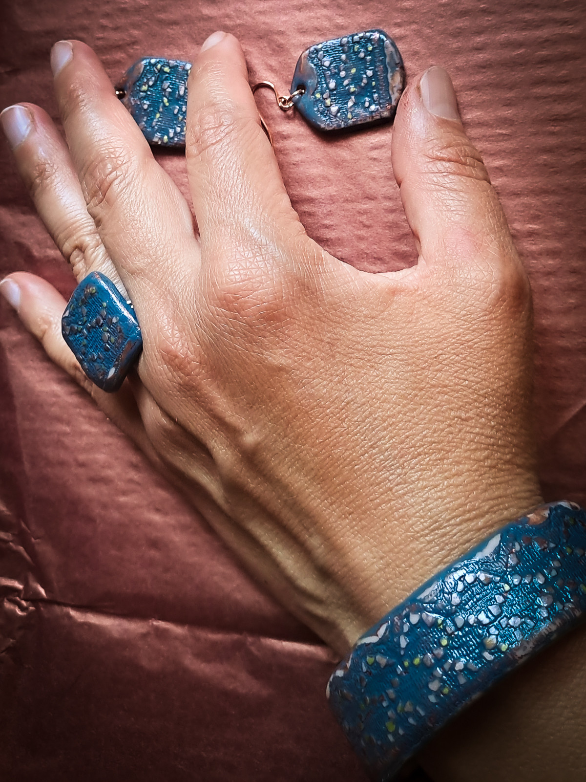 Parure artisanale bleue effet céramique | Bague, bracelet, boucles