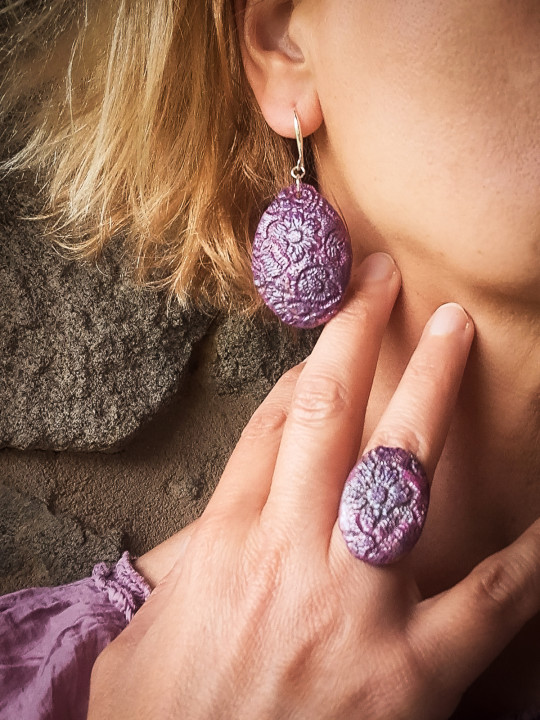 Parure violette bohème chic artisanale pièce unique femme