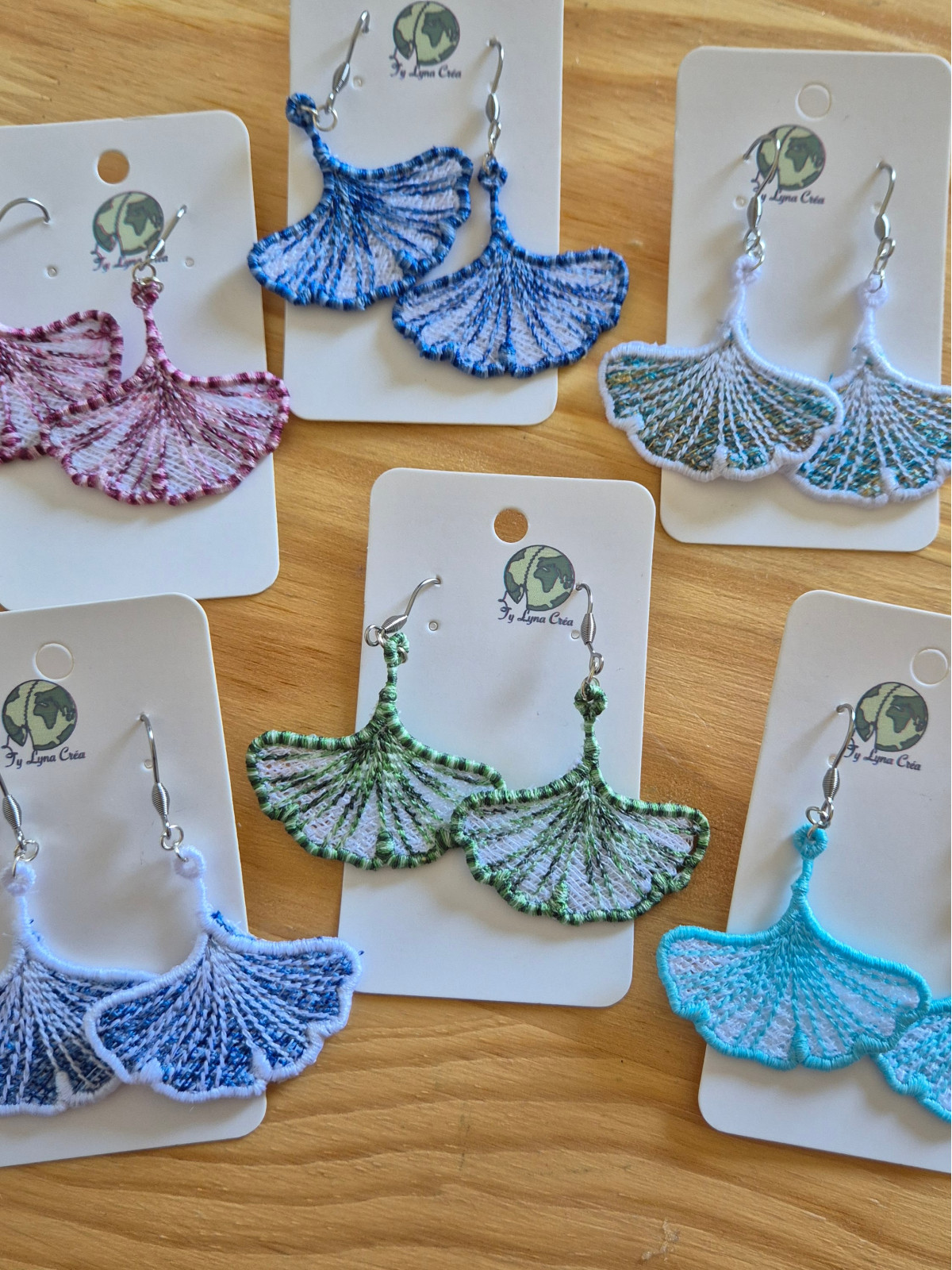 Boucles d'oreille brodées