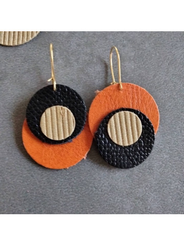 Boucles d'oreilles asymétriques