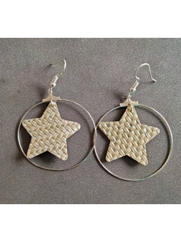 Boucles d'oreilles anneaux avec étoile