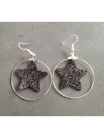 Boucles d'oreilles anneaux avec étoile