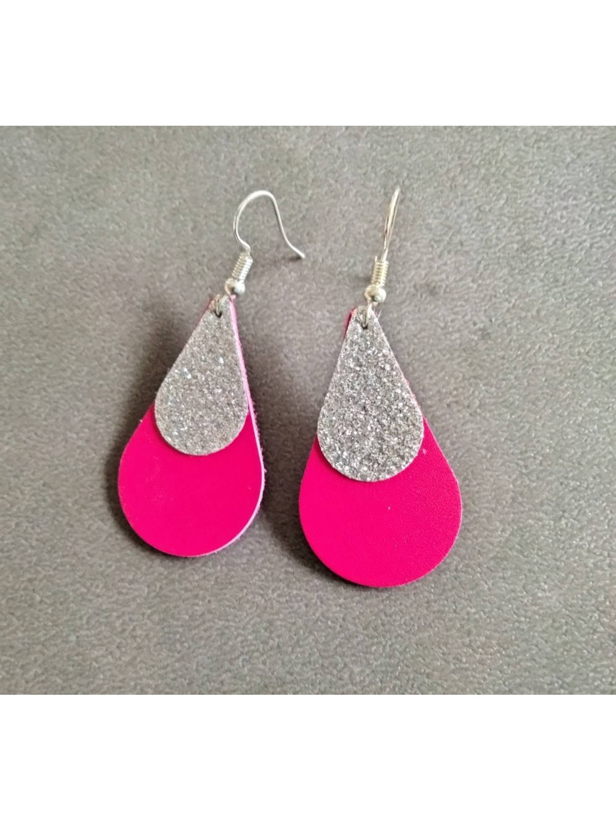 Boucles d'oreilles gouttes en cuir