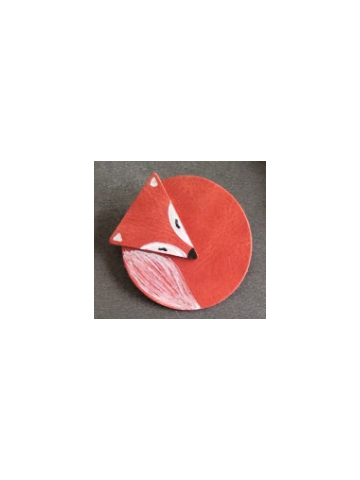 Broche en cuir renard