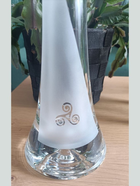 Vase Soliflore Breton Triskel Gravé | Artisanat Verre Sablage | Algan de Lux