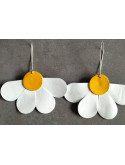 Boucles d'oreilles demi-fleur