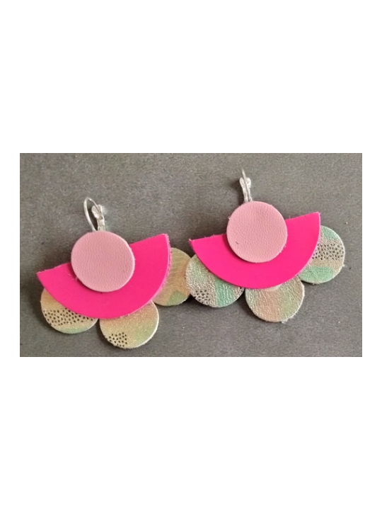 Boucles d'oreilles demi-fleur
