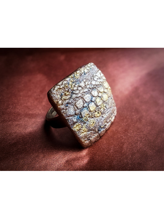 Bague artisanale femme effet minéral – pièce unique bronze