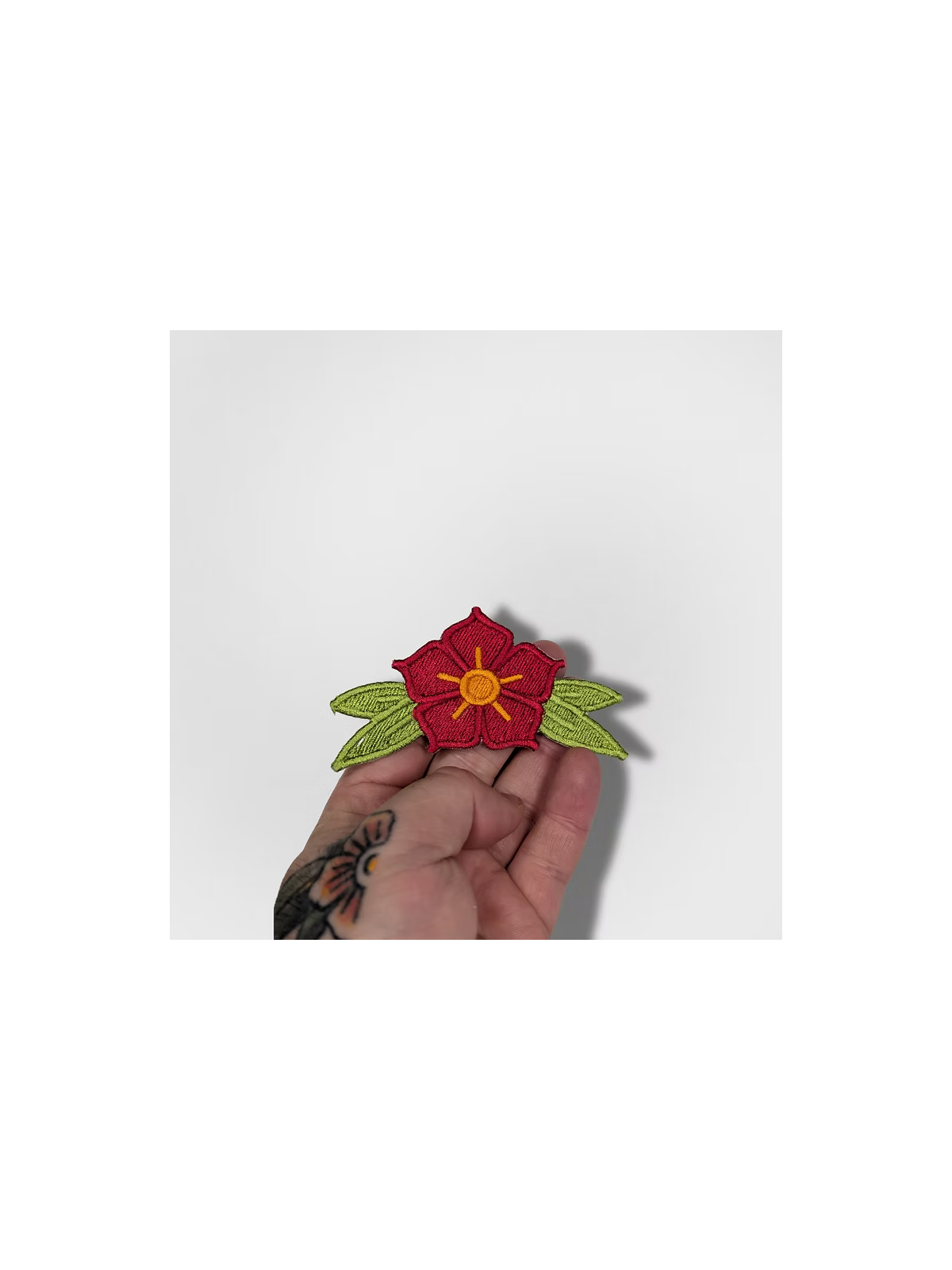 Patch brodé Thermocollant Fleur Old School Rouge & Verte