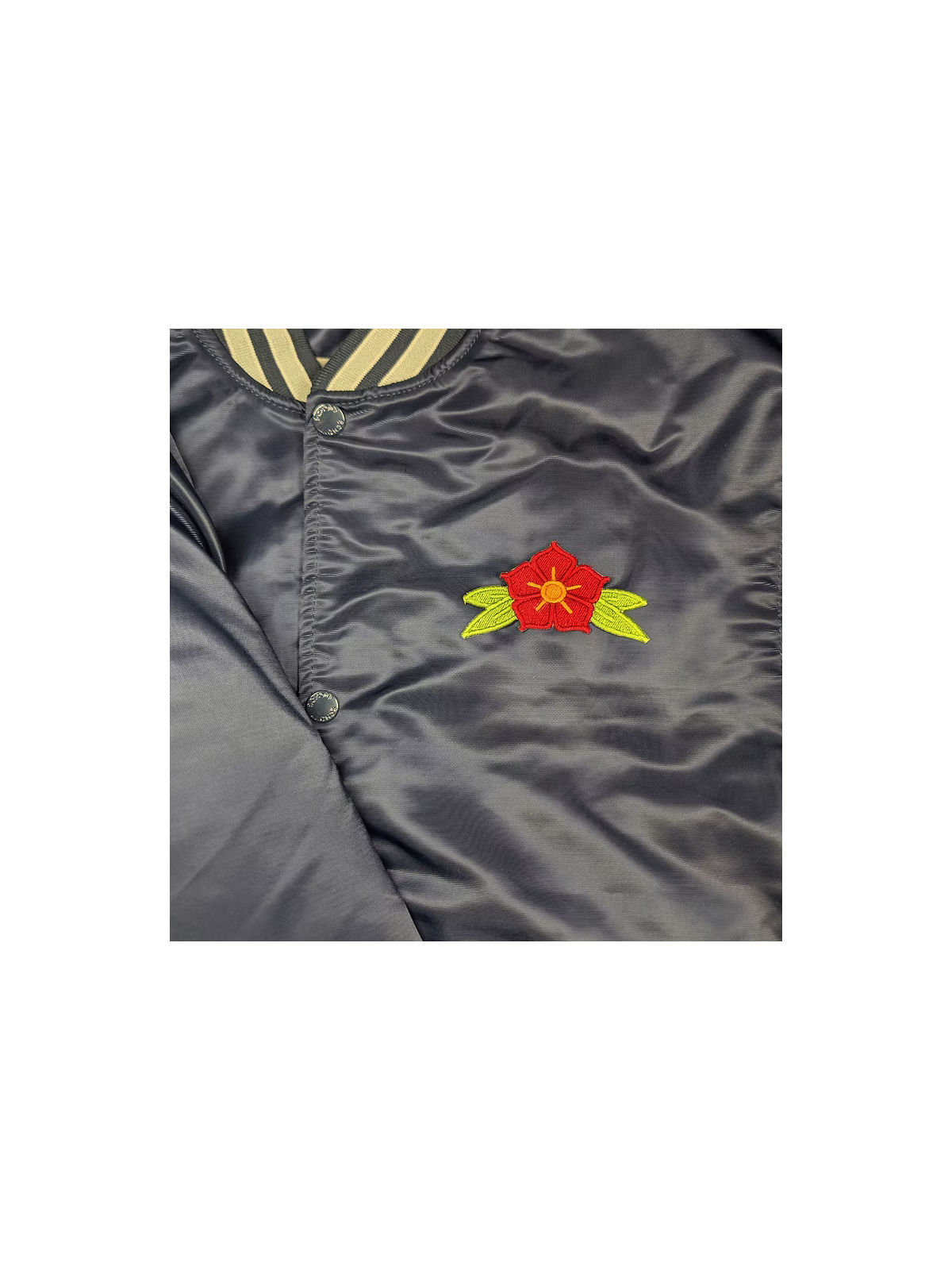 Patch brodé Thermocollant Fleur Old School Rouge & Verte