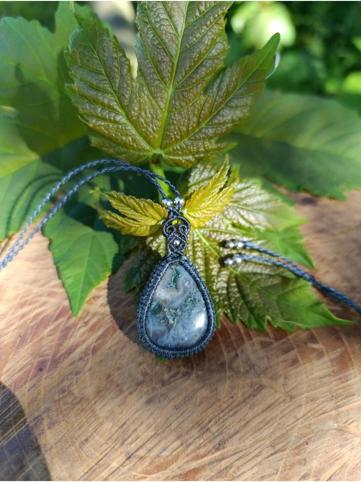 collier micromacramé pierre agate mousse