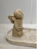 Figurine ange cœur beige foncé 