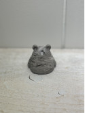 Petite figurine ourson noir