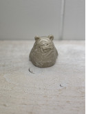 Petite figurine ourson kaki