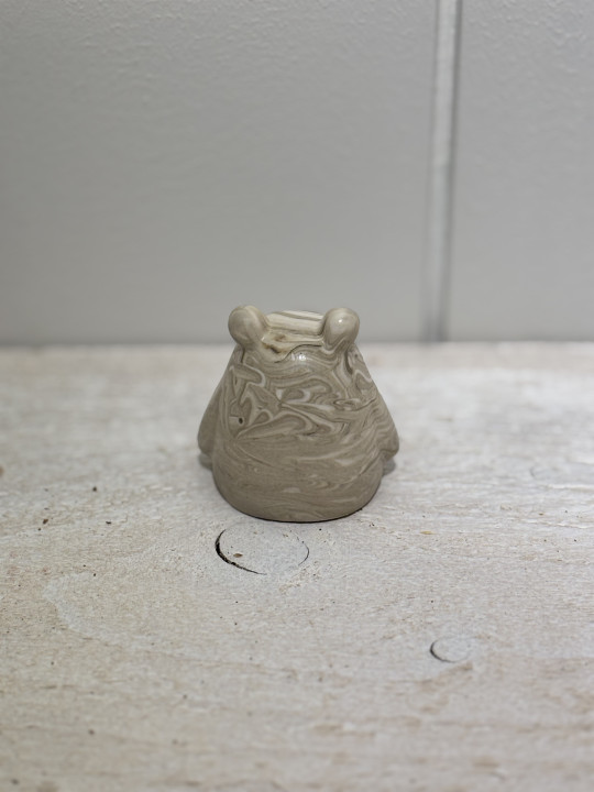 Petite figurine ourson kaki