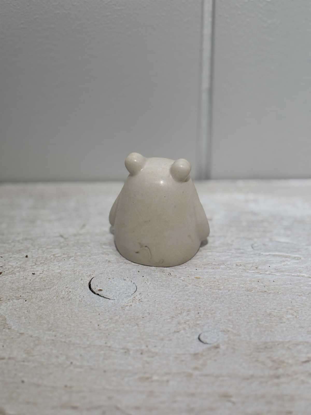 Petite figurine ourson beige 