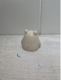 Petite figurine ourson beige 