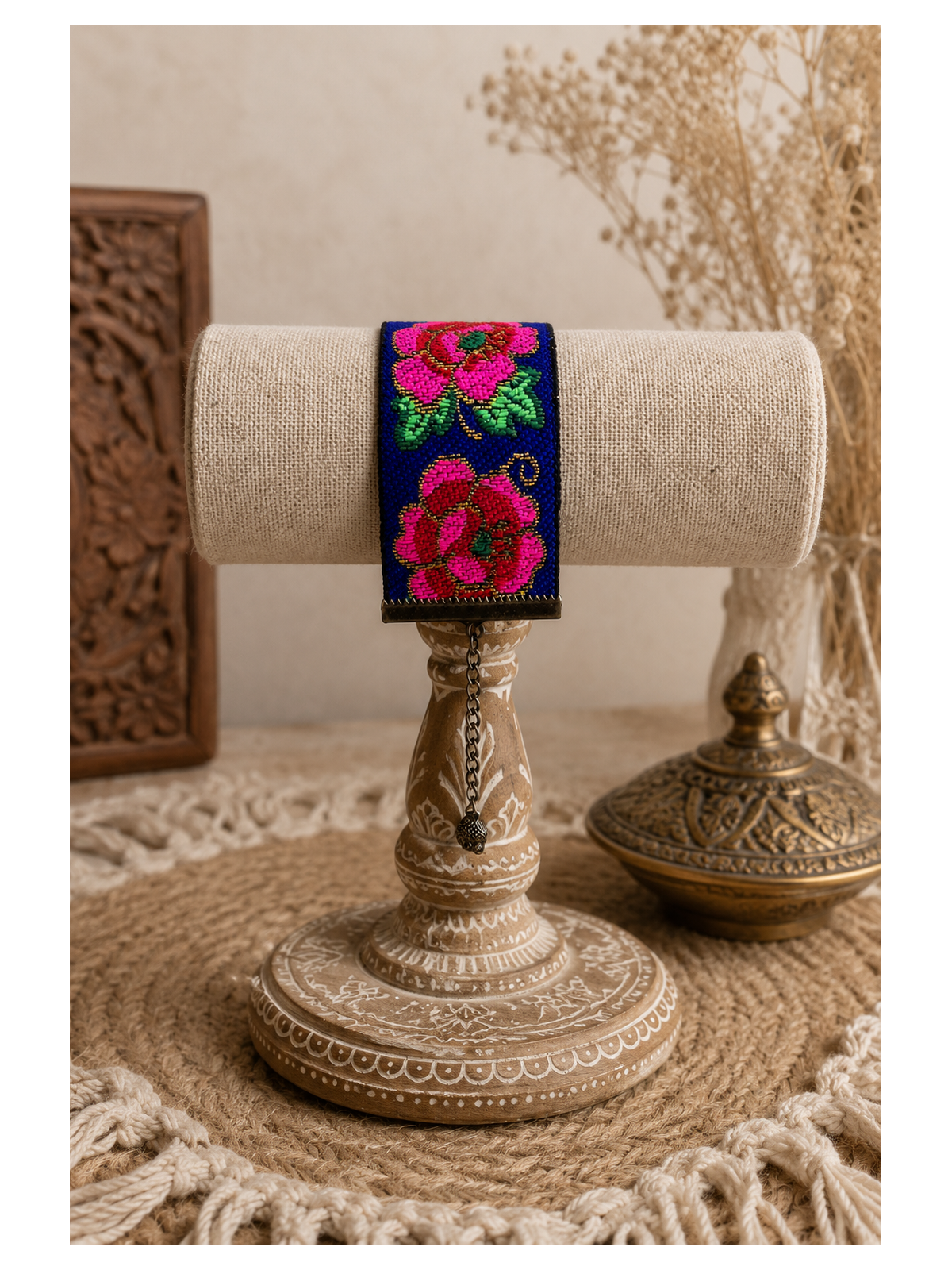 Bracelet manchette brodé fleuri bleu | Bijou bohème chic femme