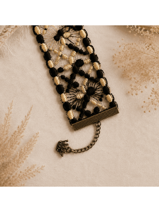Bracelet manchette brodé noir et doré Bijou bohème chic femme ajustable