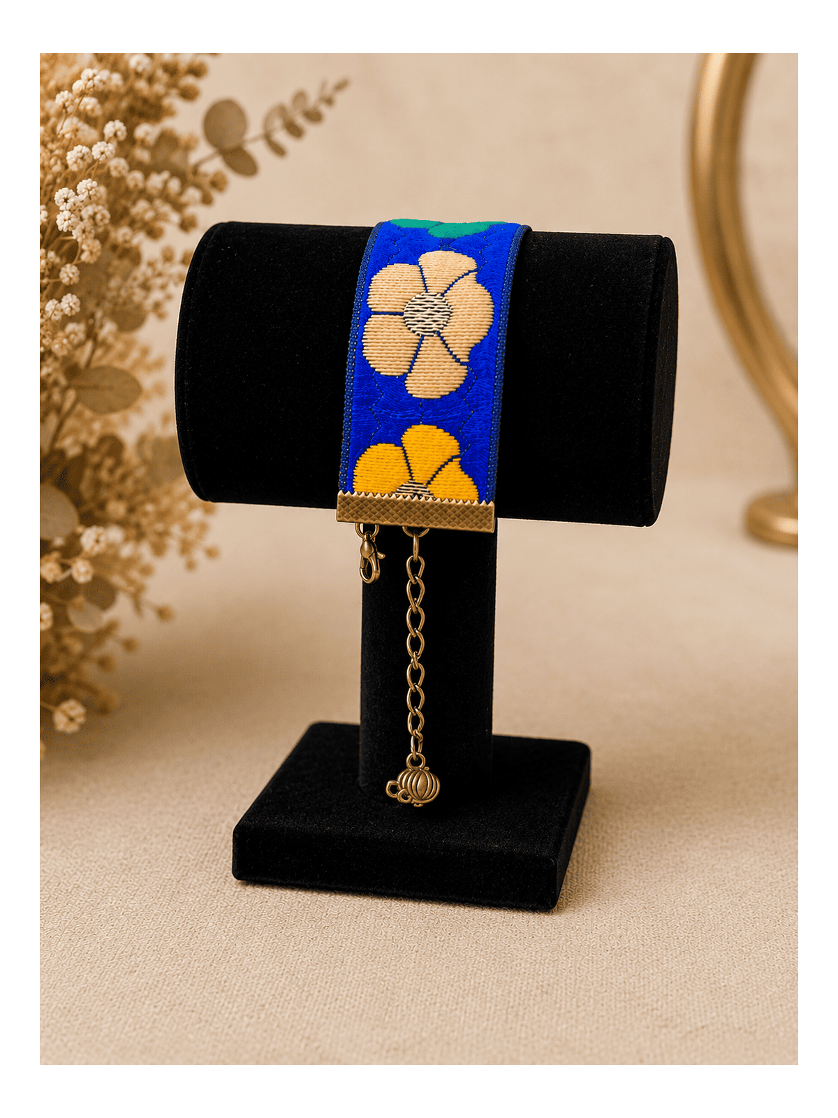 Bracelet Fleuri Bleu Roi Bohème Chic – Bijou Artisanal Tissé Femme
