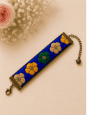 Bracelet Fleuri Bleu Roi Bohème Chic – Bijou Artisanal Tissé Femme