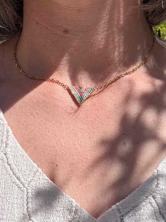 Collier Triangle Miyuki Pastel | Artisanat Fait Main Bretagne BZH
