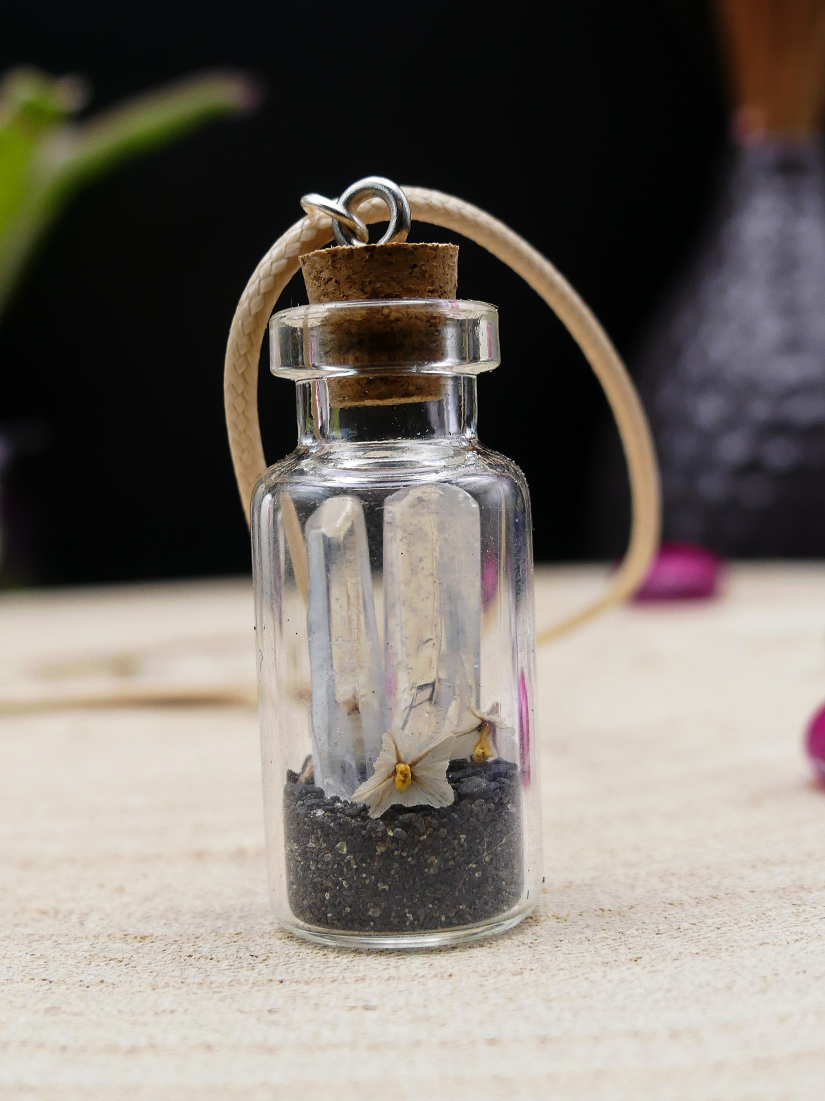 Collier en fiole simple - cristaux purifiant 